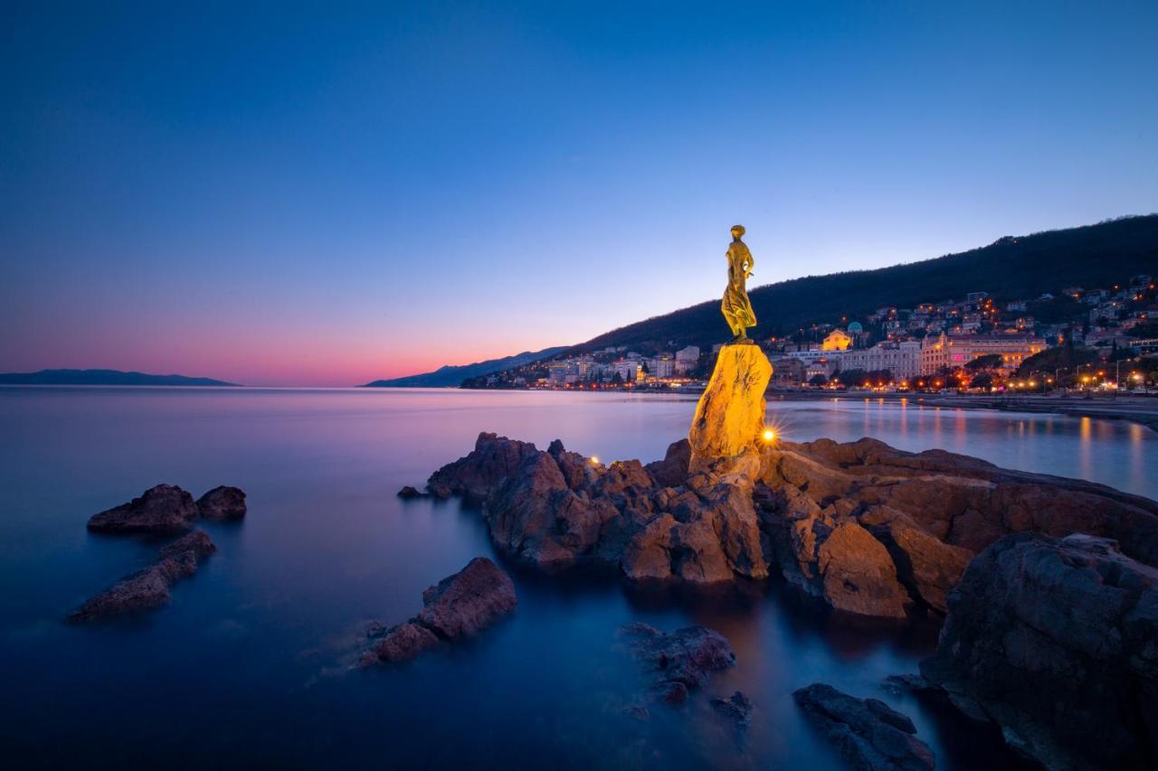 My Way Room, Parking, Sea View, Terrace Rijeka Buitenkant foto